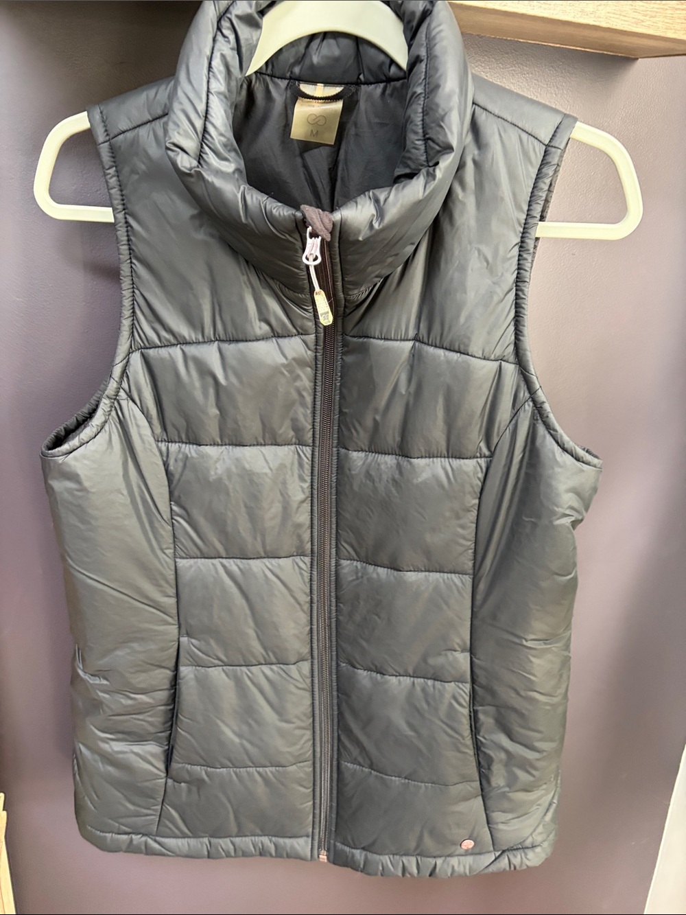 CALIA by Carrie Underwood Black Quilted Puffer Vest!! EUC 🖤